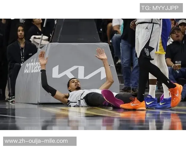 文班亚马克星是追梦？被防到21中8+6失误 两人屡次抵触互不相让