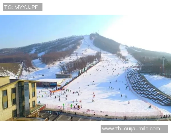 新华社丨吉林滑雪场整装待发迎候新雪季